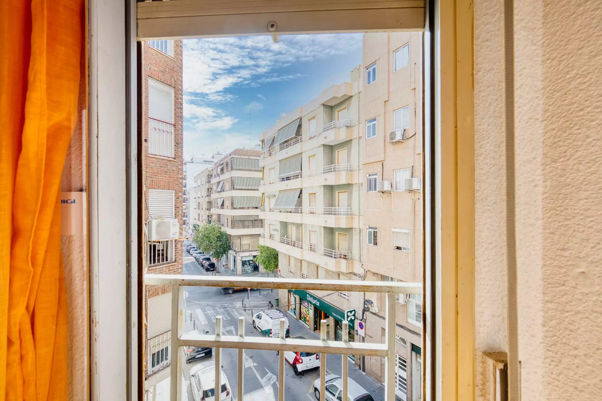 3-bedroom Flat In Elche, Spain (110 M²)