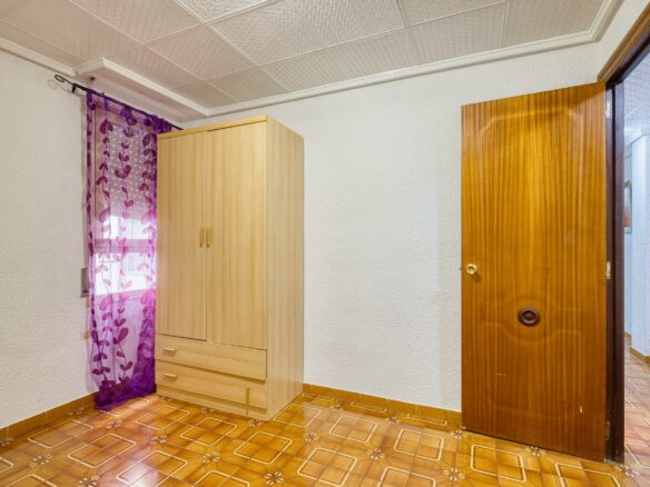 3-bedroom Flat In Elche, Spain (110 M²)