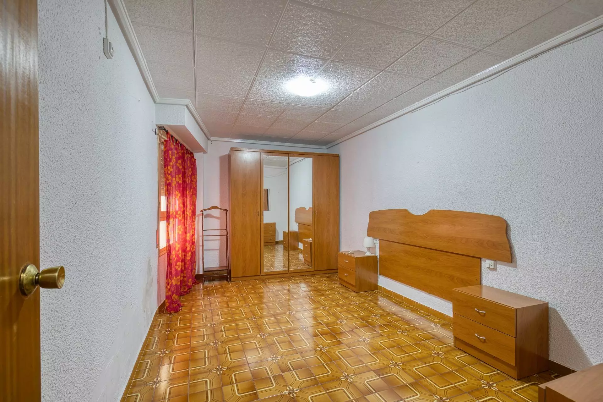 3-bedroom Flat In Elche, Spain (110 M²)