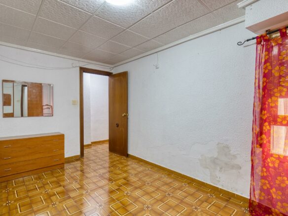 3-bedroom Flat In Elche, Spain (110 M²)