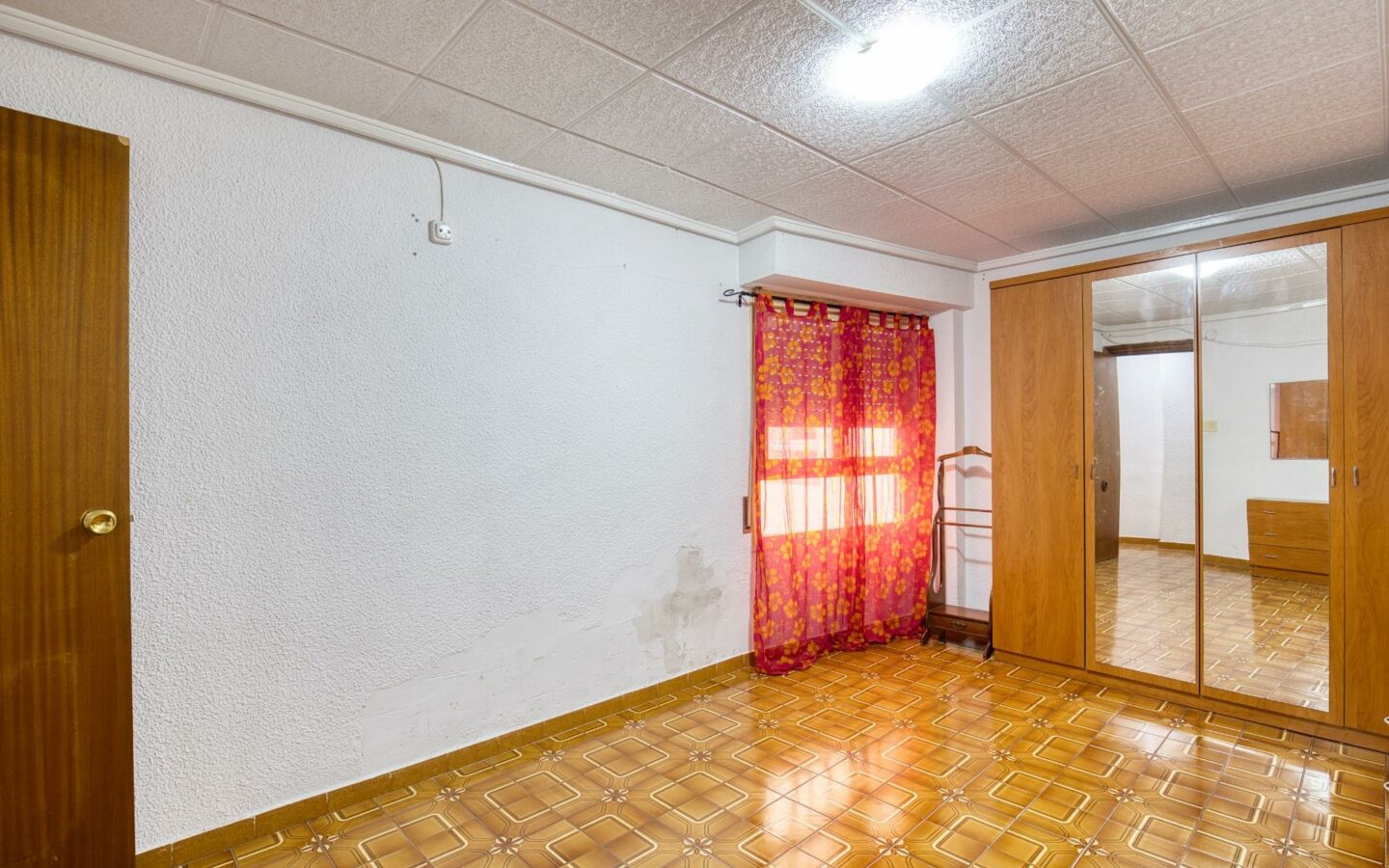 3-bedroom Flat In Elche, Spain (110 M²)