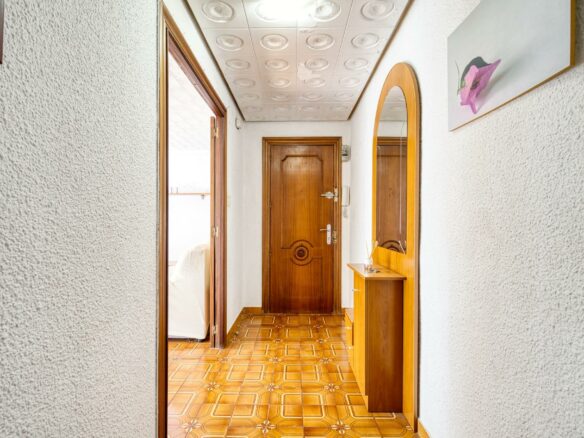 3-bedroom Flat In Elche, Spain (110 M²)