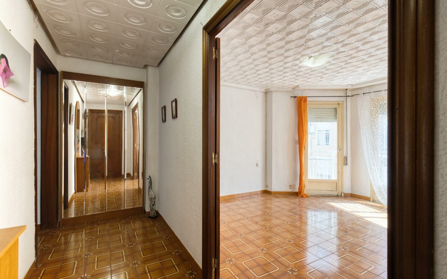 3-bedroom Flat In Elche, Spain (110 M²)