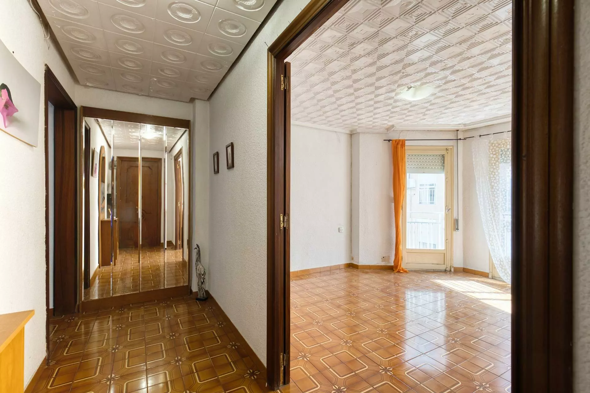 3-bedroom Flat In Elche, Spain (110 M²)