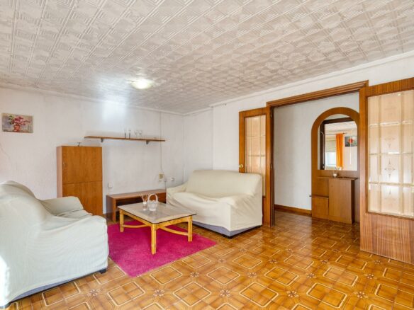 3-bedroom Flat In Elche, Spain (110 M²)