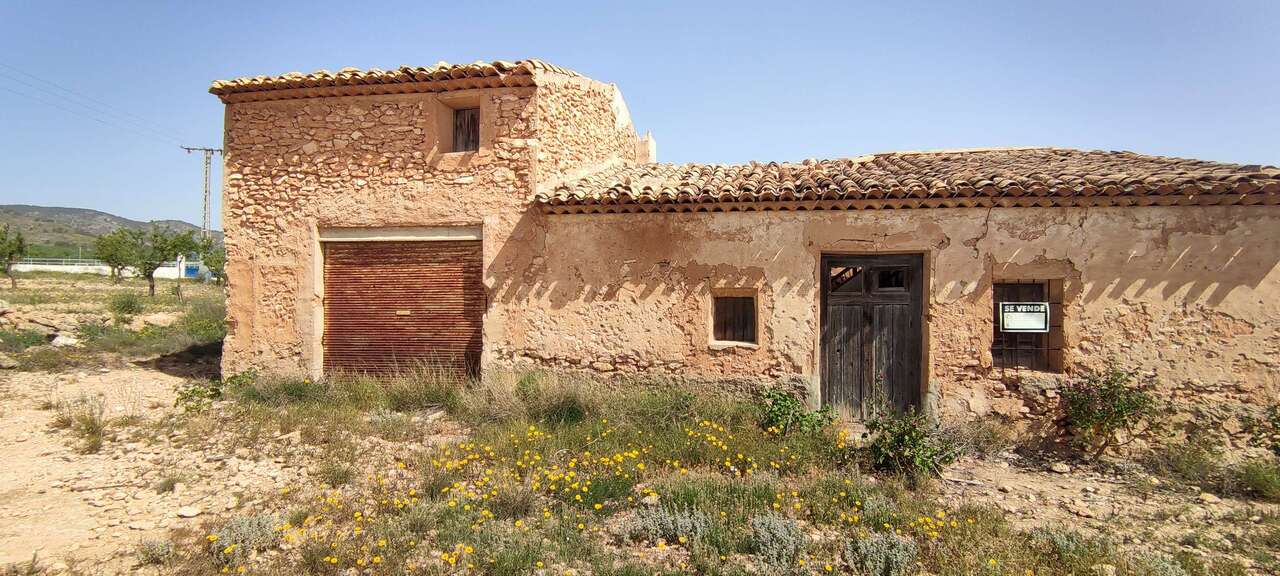 Country House 100 M² In Pinoso, Spain