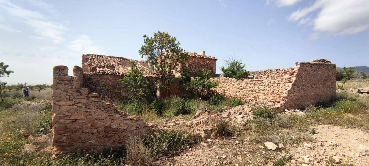 Country House 100 M² In Pinoso, Spain