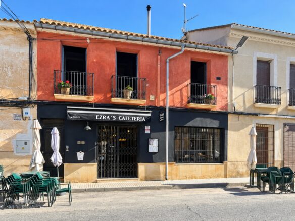 3-bedroom Townhouse In Pinoso, Spain (417 M²)