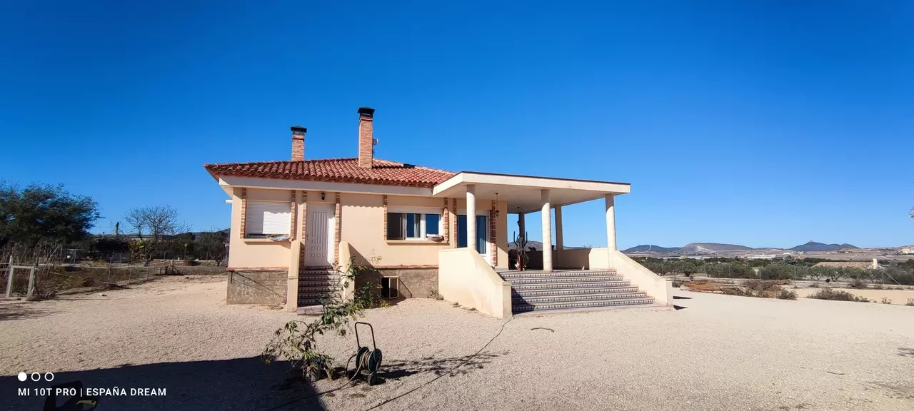 Detached Villa 190 M² In Caudete, Spain