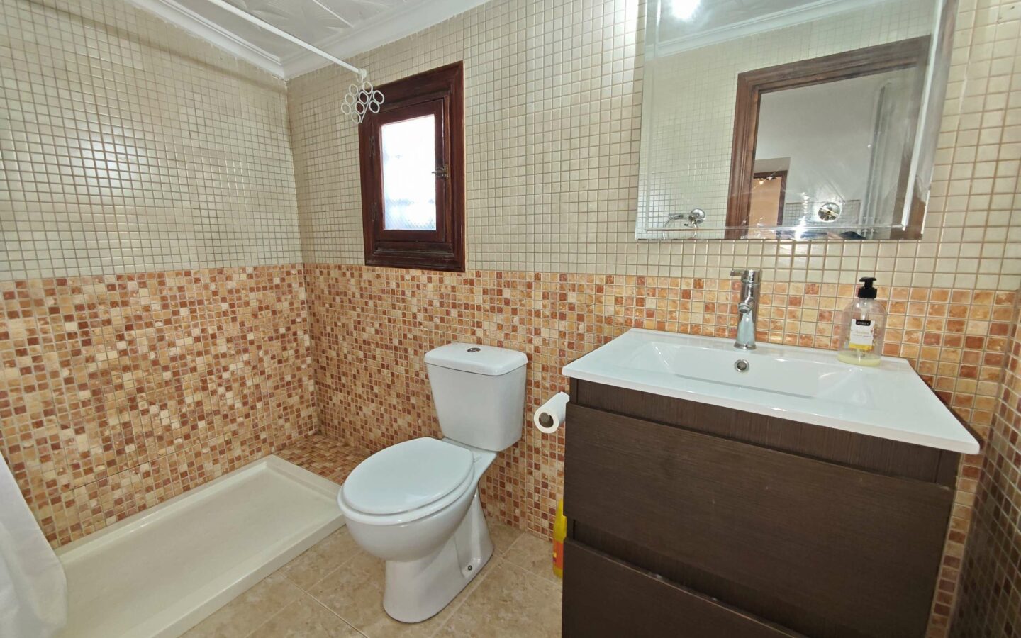 Country House 184 M² In Torre Del Rico, Spain