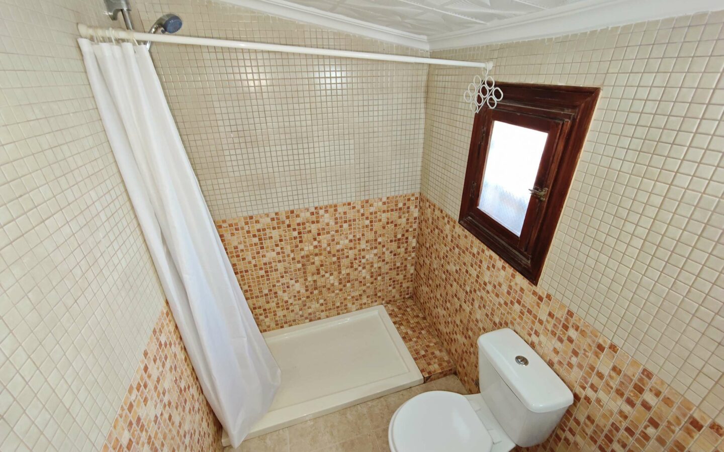 Country House 184 M² In Torre Del Rico, Spain