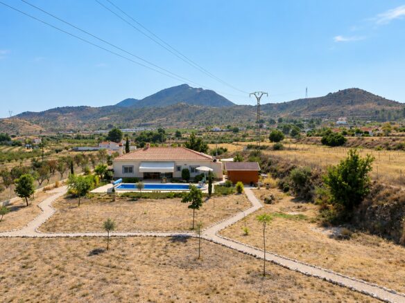 3-bedroom Detached Villa In Hondón De Los Frailes, Spain (193 M²)