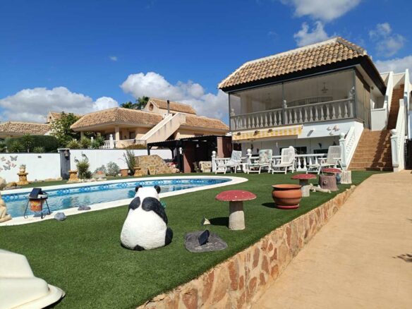 4-bedroom Detached Villa In Fortuna, Spain (273 M²)