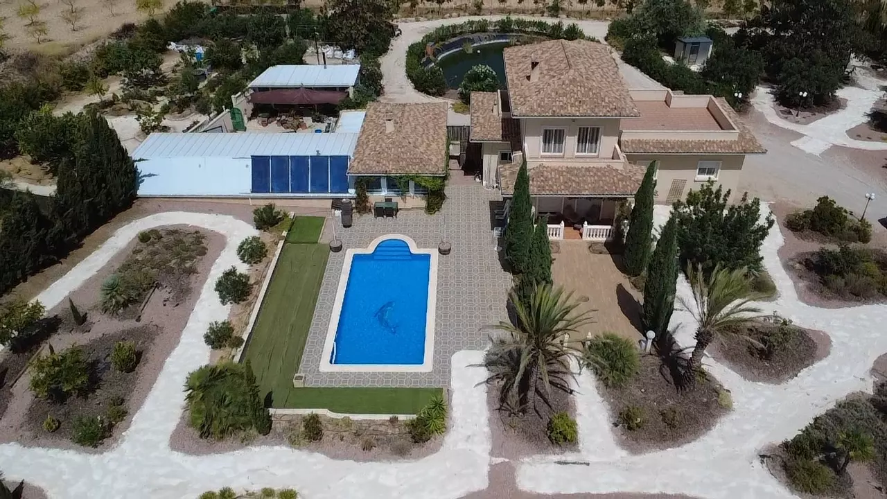 Detached Villa 344 M² In Pinoso, Spain