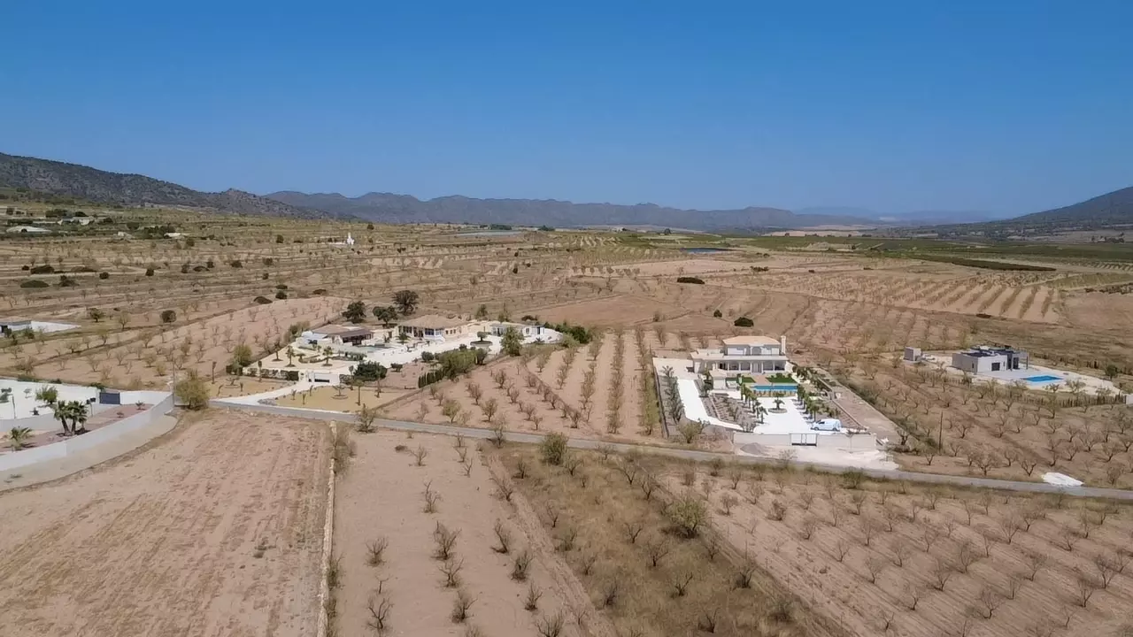 Detached Villa 344 M² In Pinoso, Spain