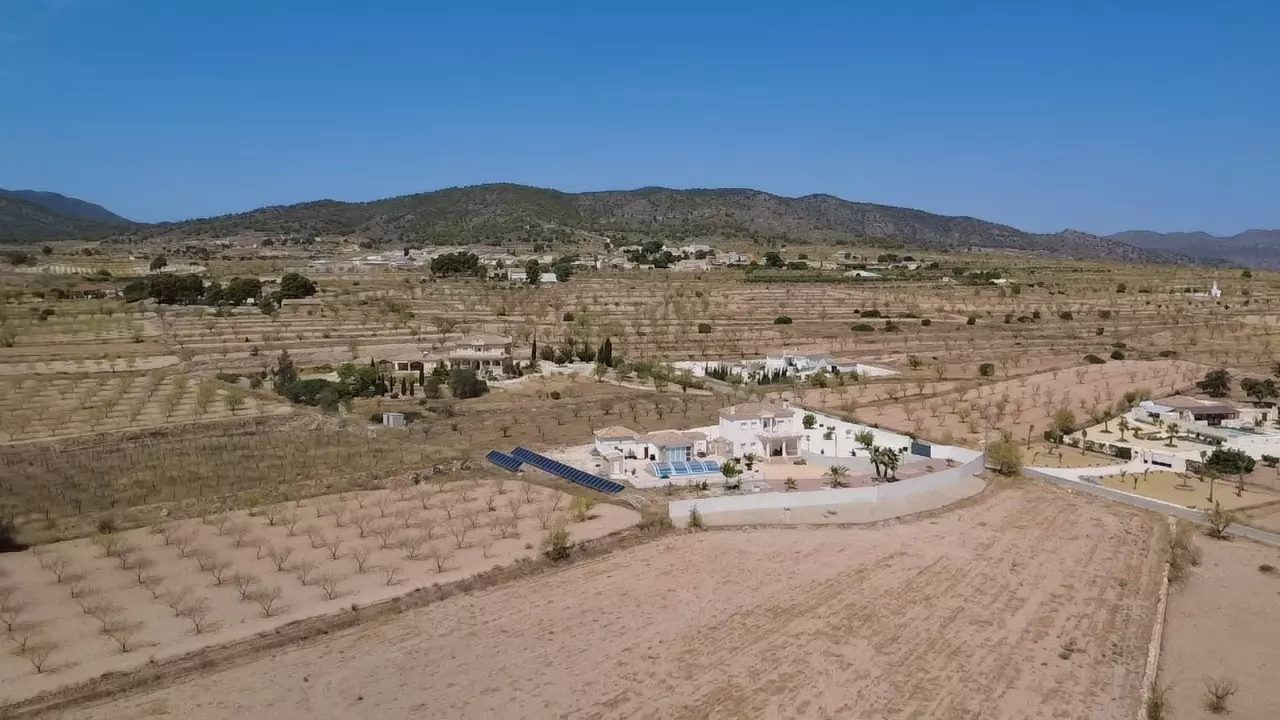 Detached Villa 344 M² In Pinoso, Spain