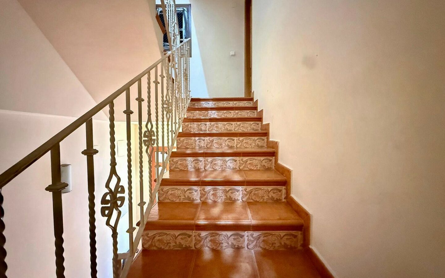 Townhouse 480 M² In Pinoso, Spain