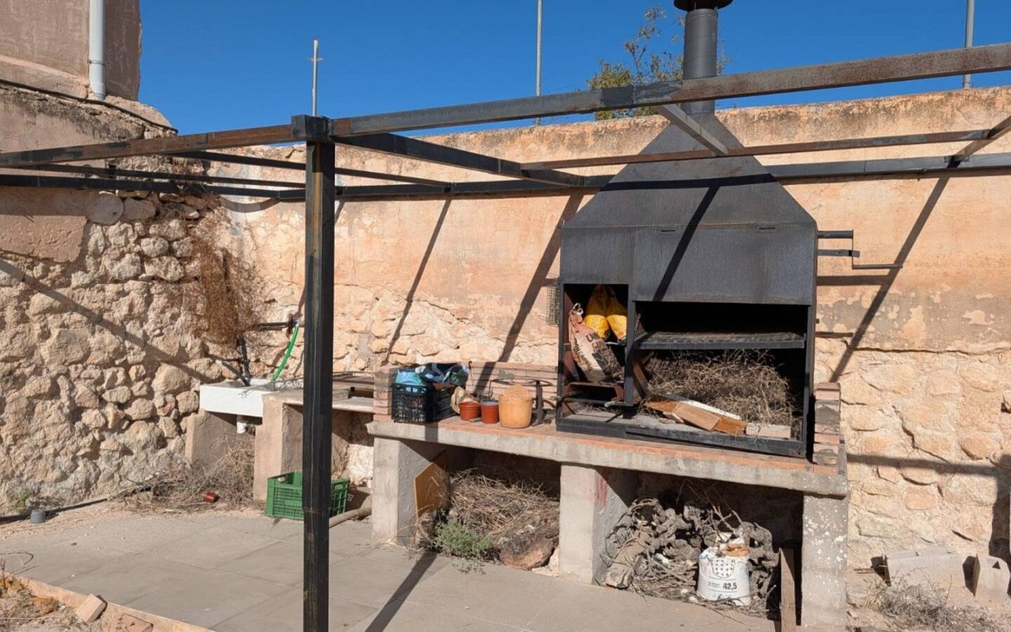 Country House 280 M² In Salinas, Spain
