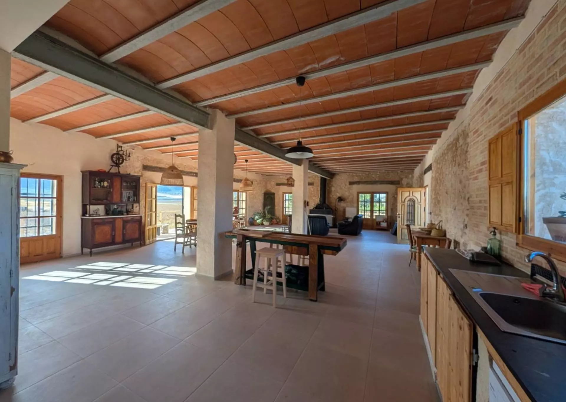 Country House 280 M² In Salinas, Spain