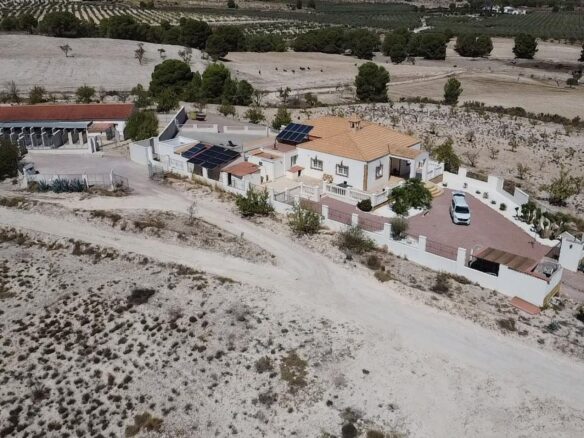 4-bedroom Commercial In Salinas, Spain (252 M²)