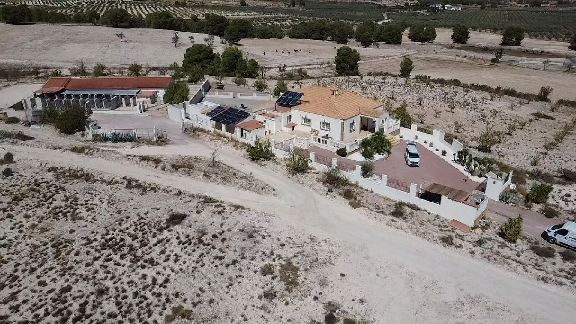 4-bedroom Commercial In Salinas, Spain (252 M²)