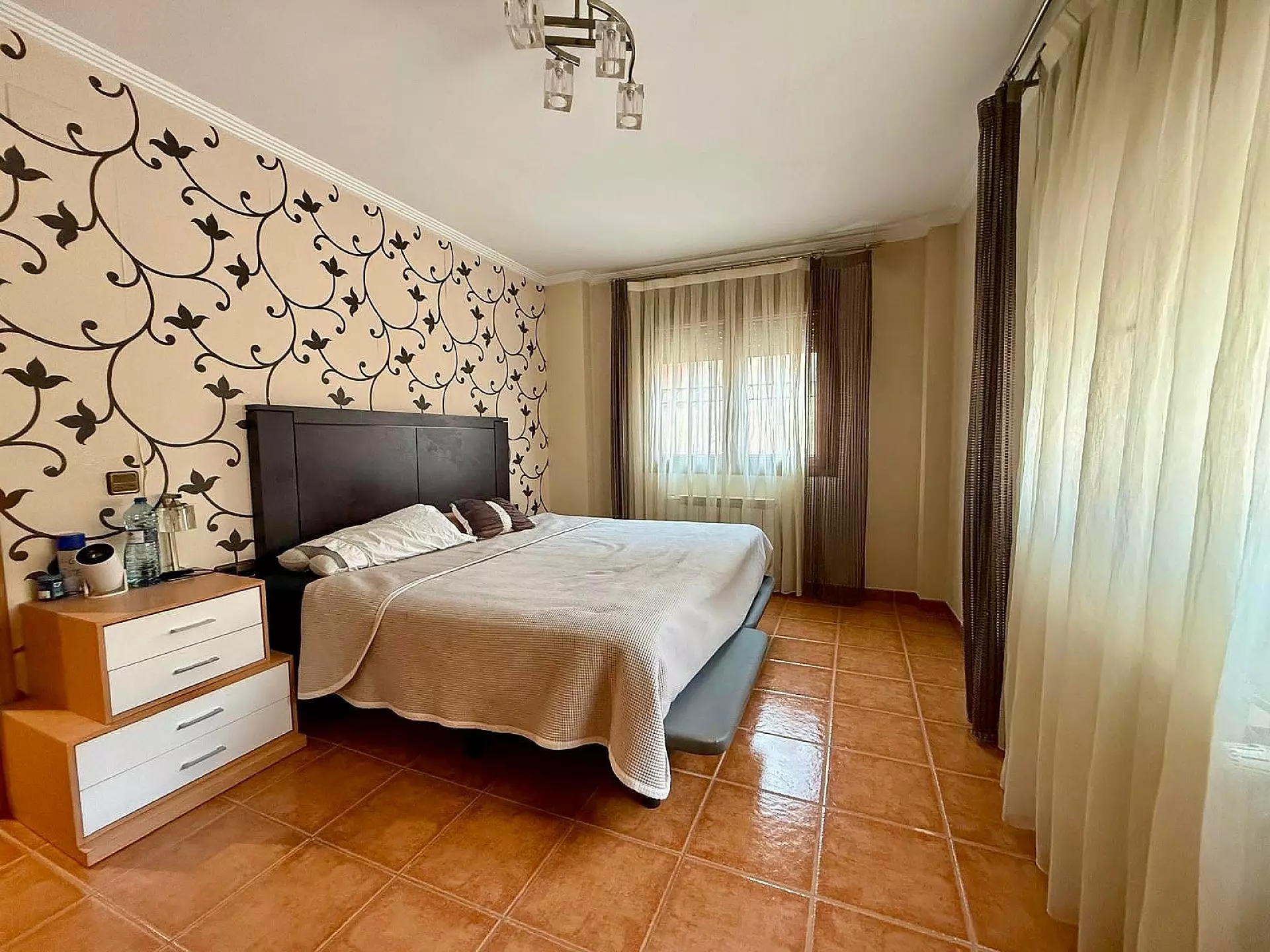 Townhouse 480 M² In Pinoso, Spain