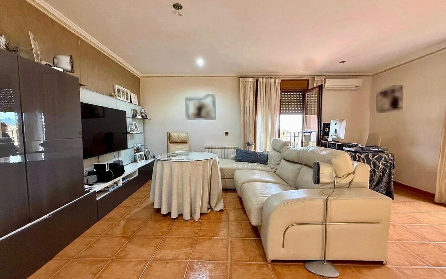 Townhouse 480 M² In Pinoso, Spain
