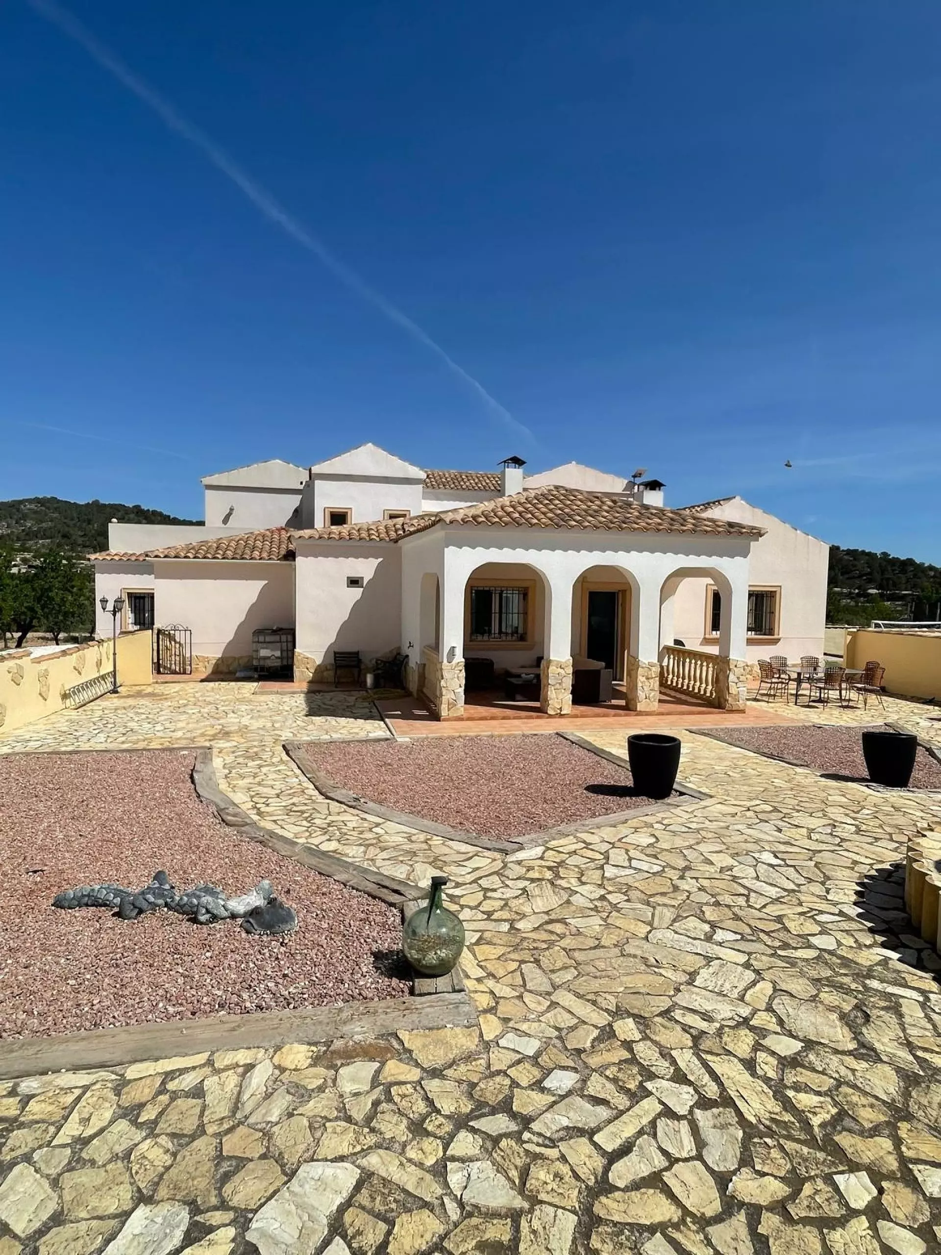 Detached Villa 453 M² In Pinoso, Spain