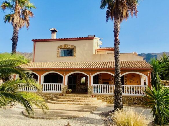 Detached Villa Of 485 M² In Canalosa, Spain