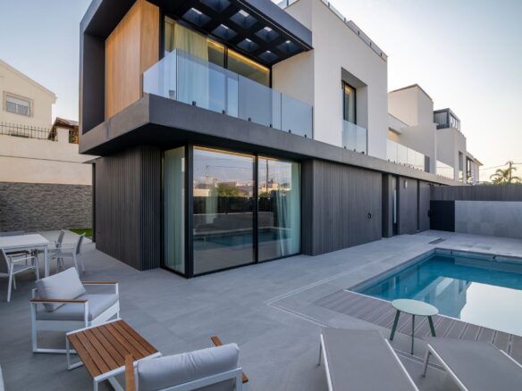 5-bedroom Detached Villa In Alfás Del Pi, Spain (300 M²)