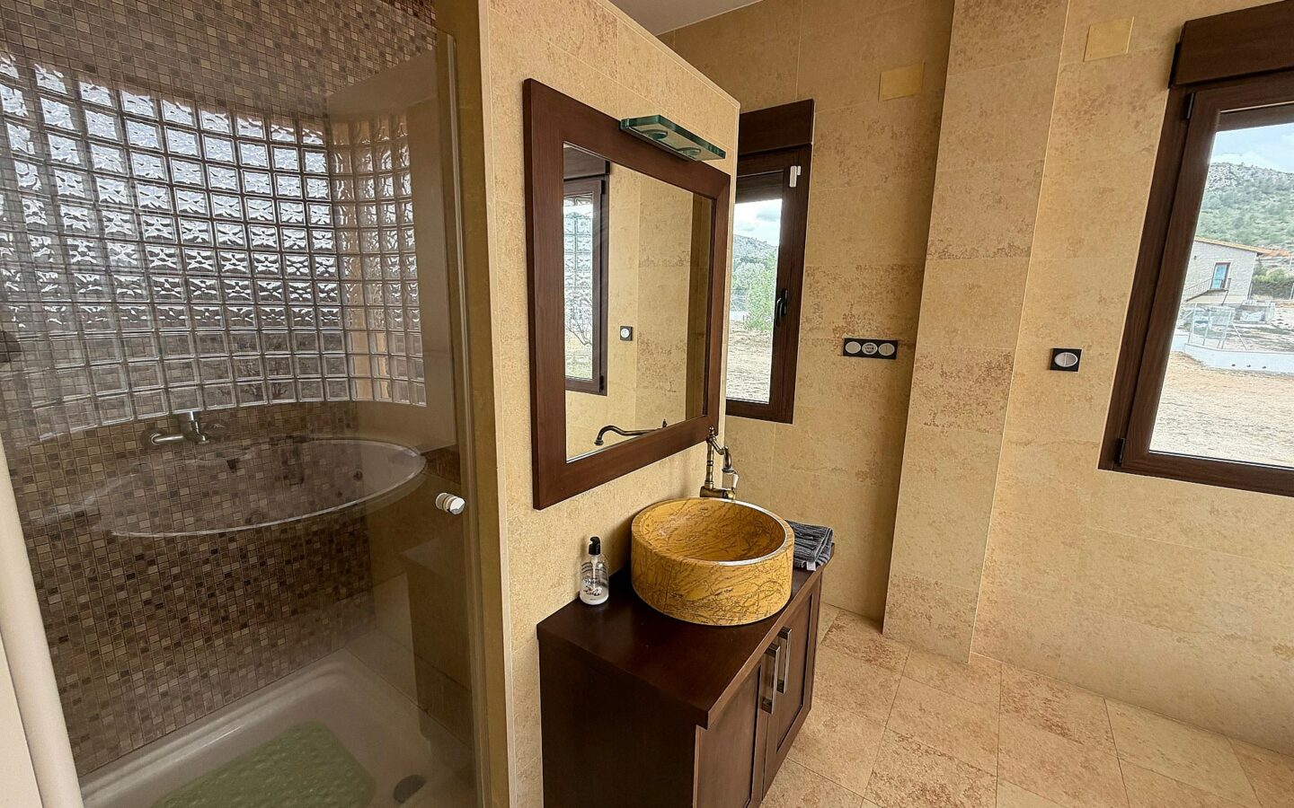 Country House 188 M² In Yecla, Spain