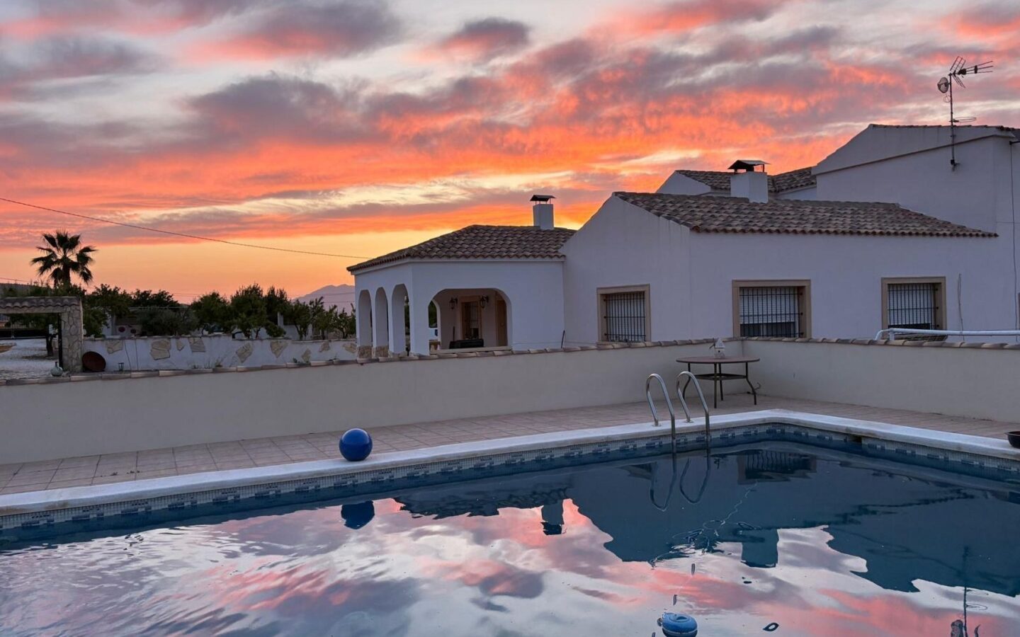 Detached Villa 453 M² In Pinoso, Spain