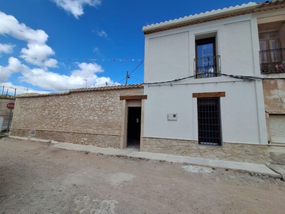 3-bedroom Country House In La Romana, Spain (126 M²)