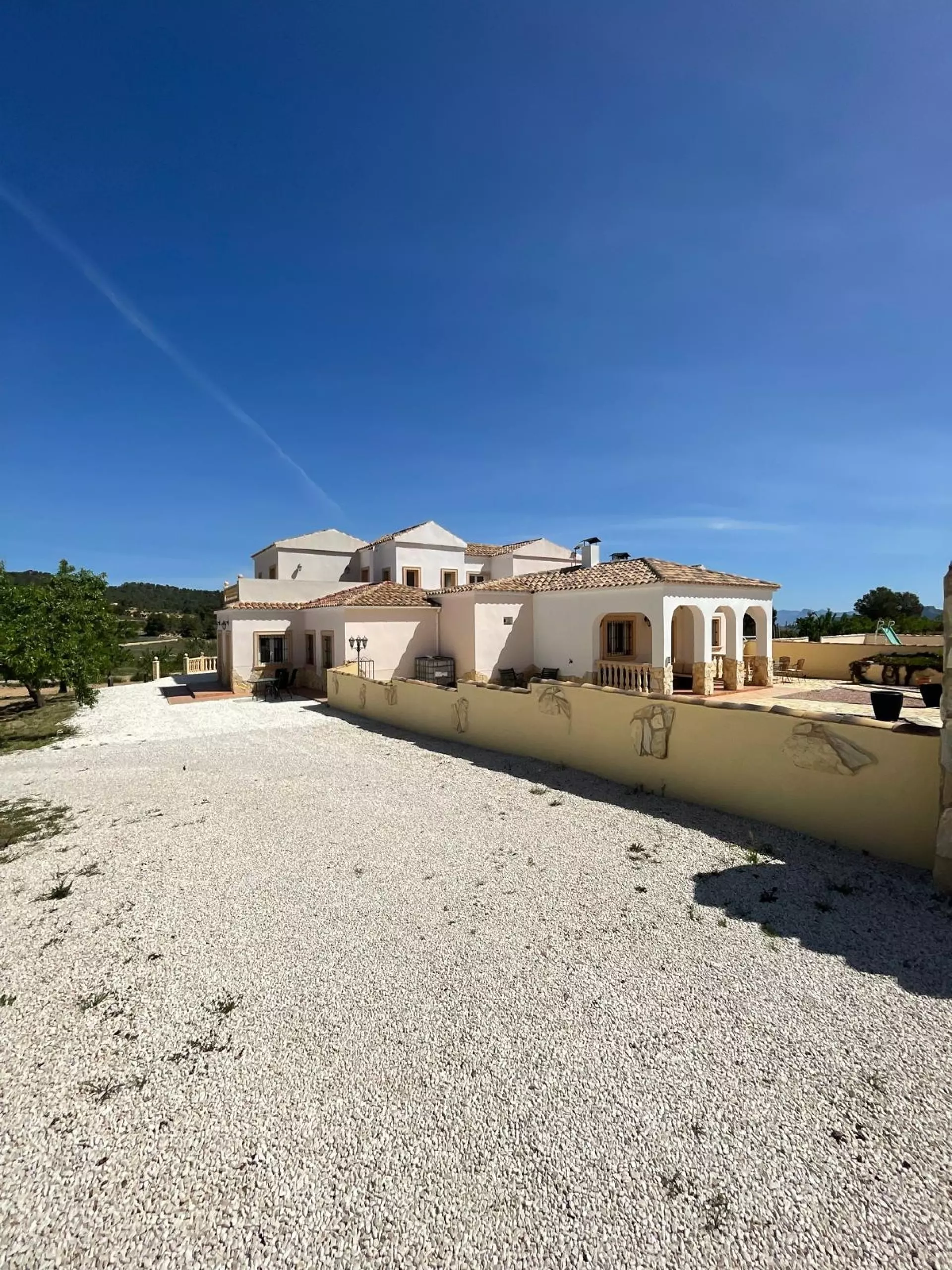 Detached Villa 453 M² In Pinoso, Spain