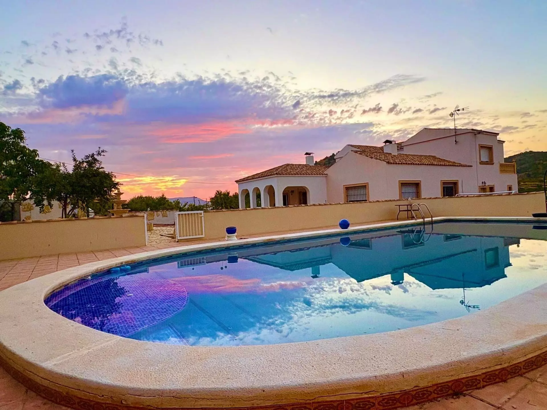 Detached Villa 453 M² In Pinoso, Spain