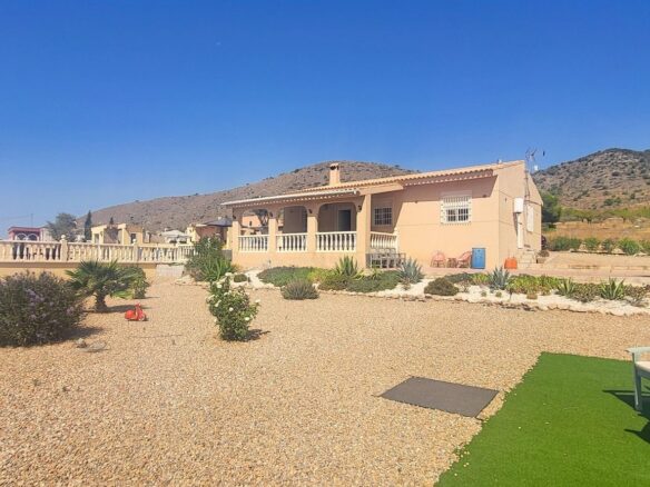 3-bedroom Detached Villa In La Romana, Spain (156 M²)