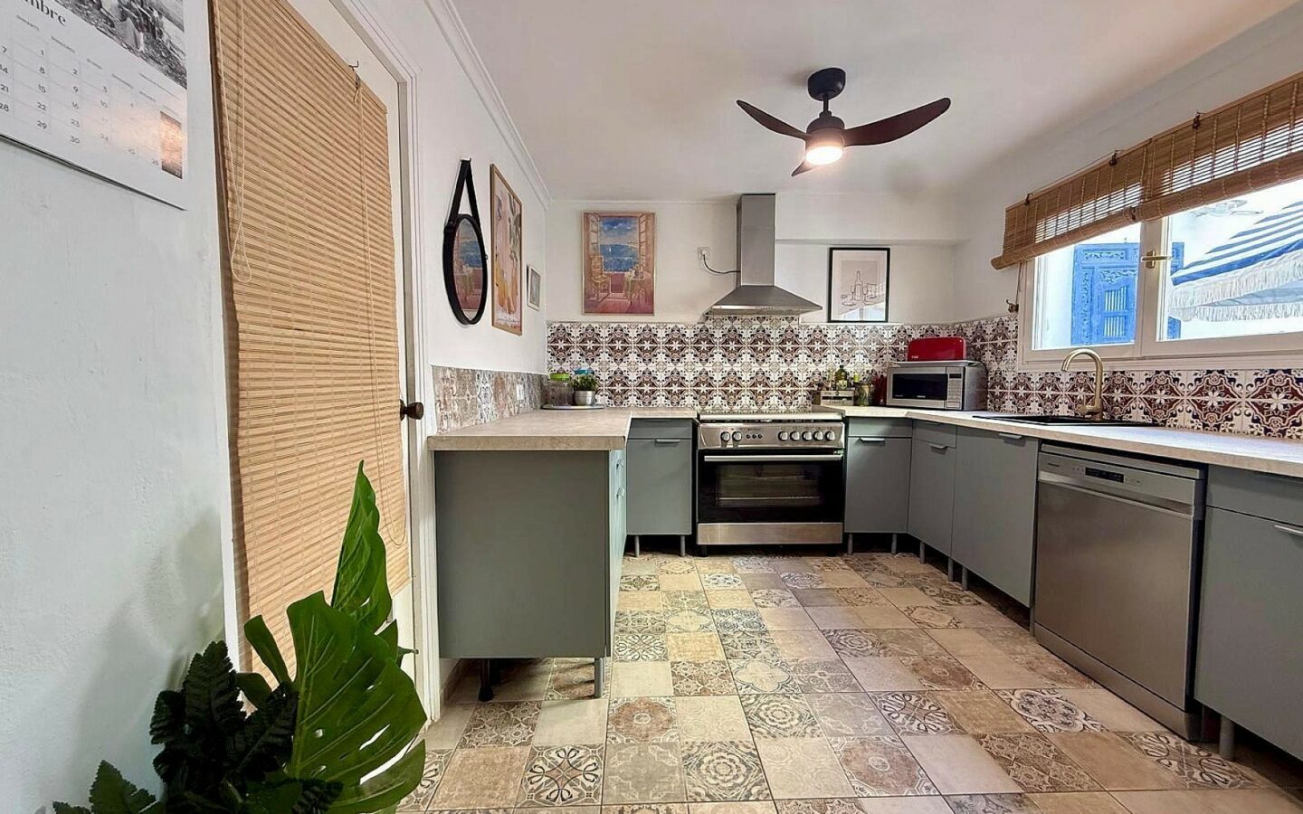 Townhouse 197 M² In Pinoso, Spain