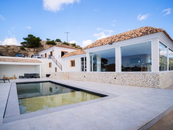 Detached Villa Of 280 M² In Fortuna, Spain