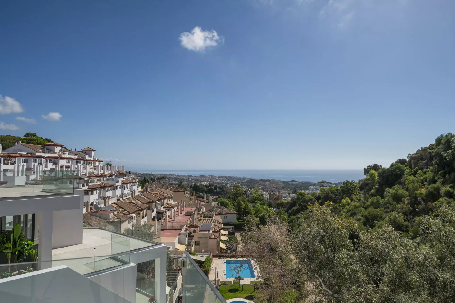 Villa Of 200 M² With Sea Views In Benalmádena.
