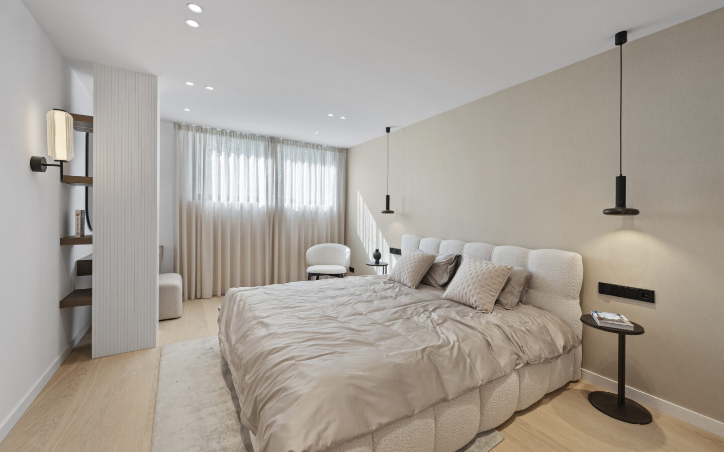 Villa Of 200 M² With Sea Views In Benalmádena.