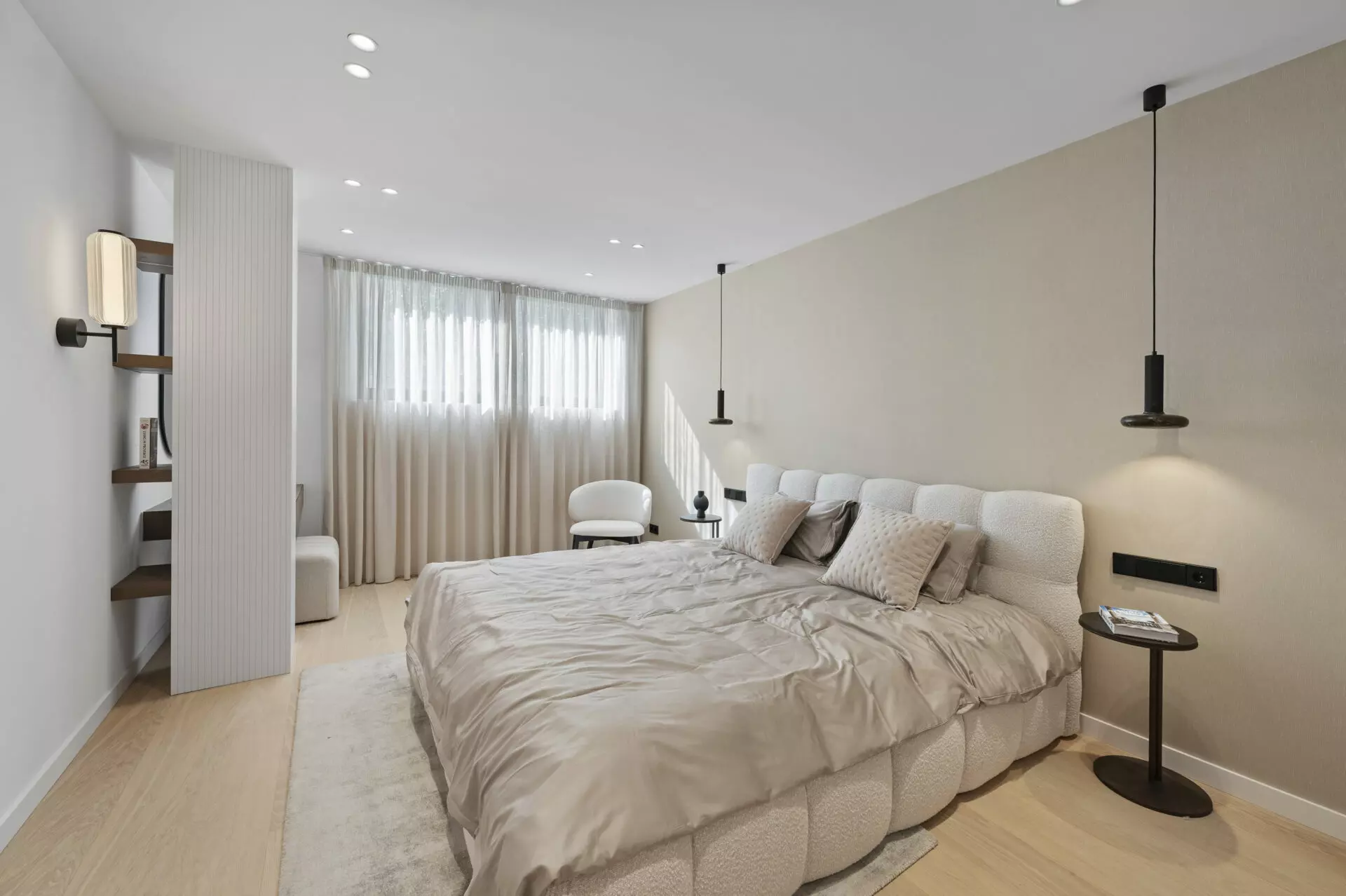 Villa Of 200 M² With Sea Views In Benalmádena.