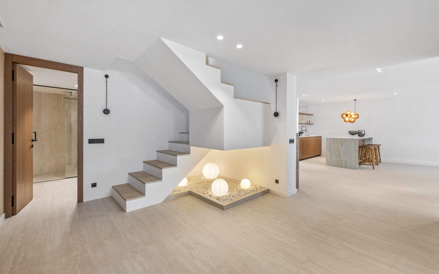 Villa Of 200 M² With Sea Views In Benalmádena.