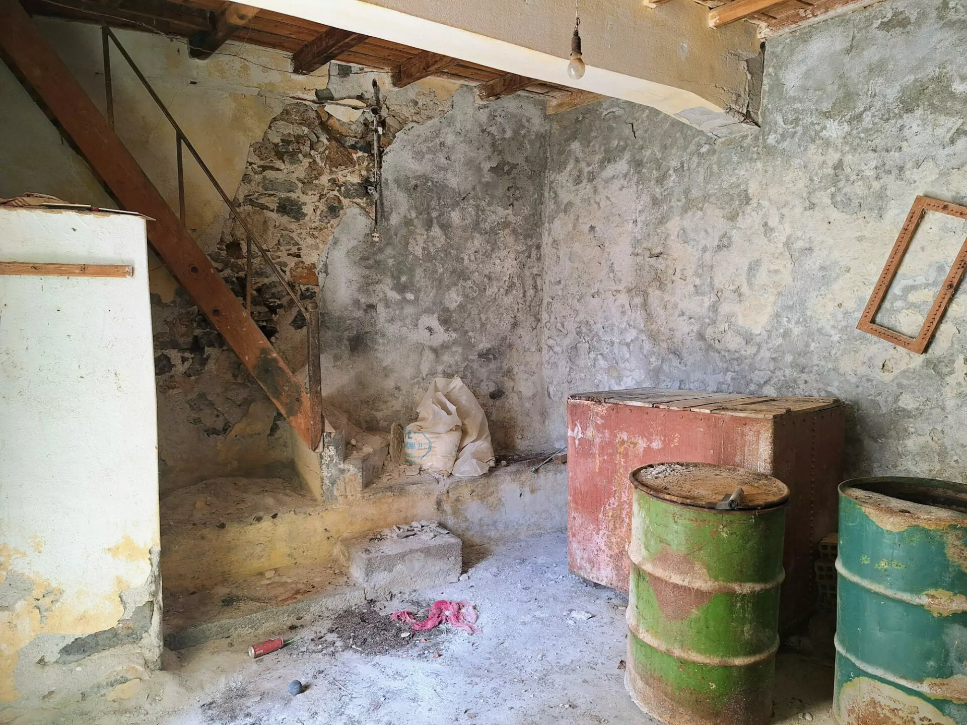 Traditional Two-storey Stone House Of 150 M² In Vrahasi, Lasithi
