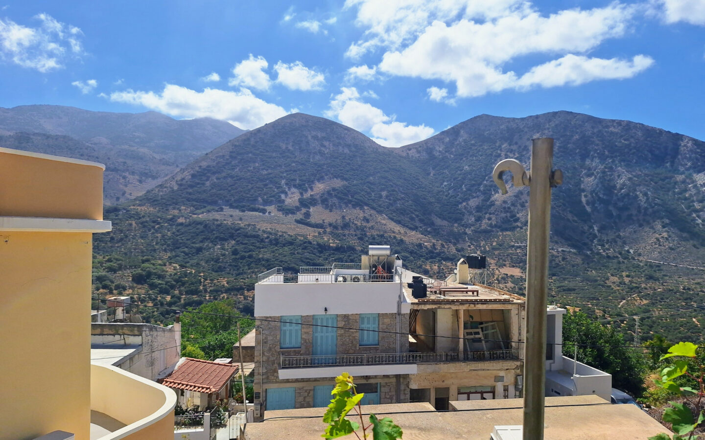 Traditional Two-storey Stone House Of 150 M² In Vrahasi, Lasithi