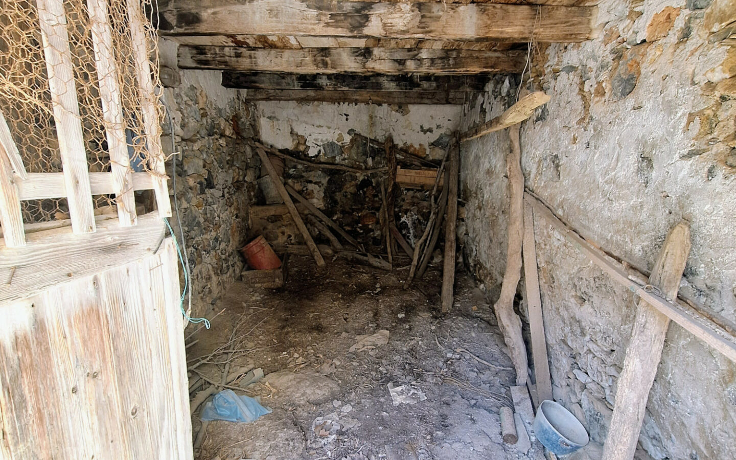 Traditional Two-storey Stone House Of 150 M² In Vrahasi, Lasithi