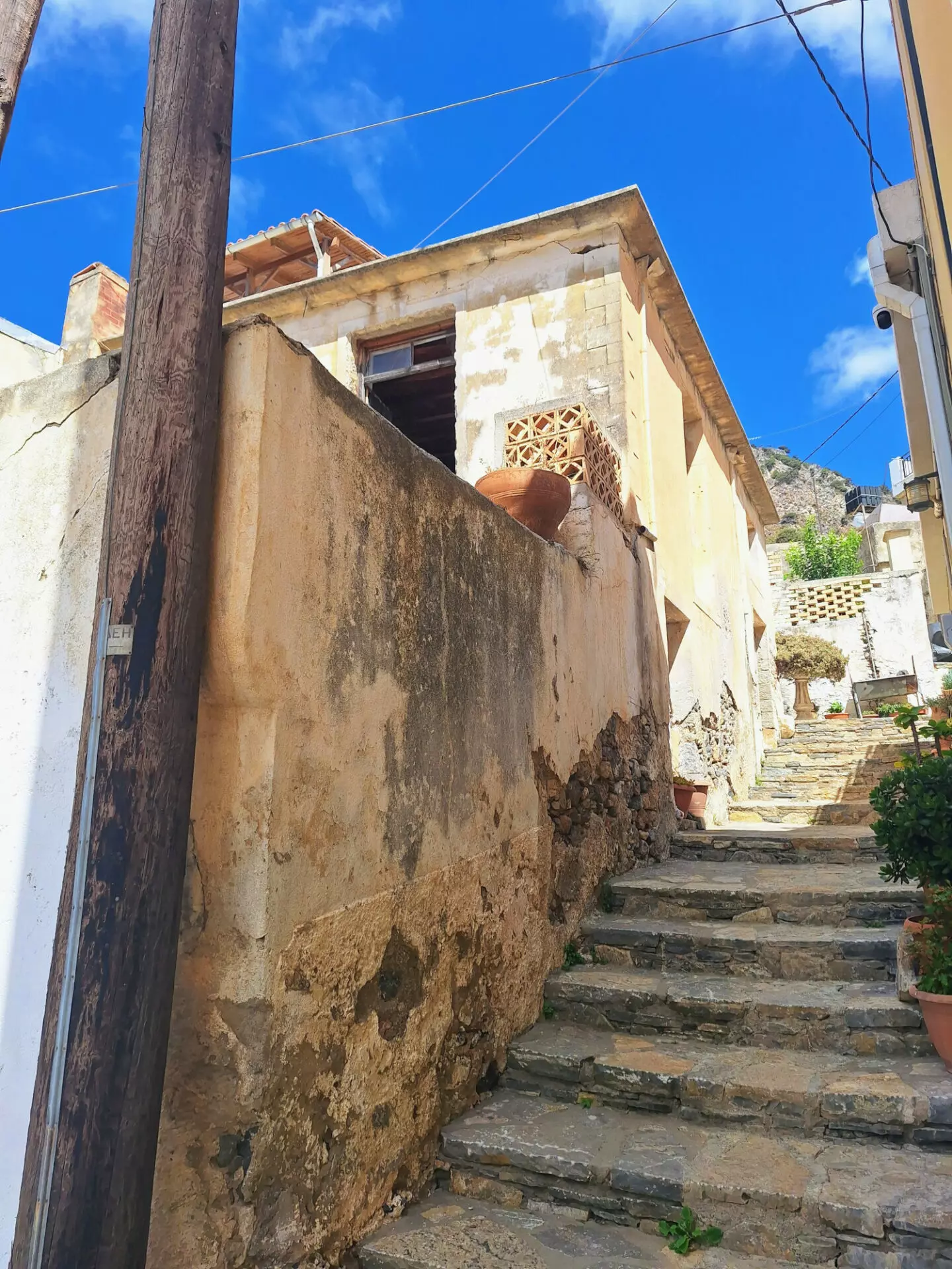 Traditional Two-storey Stone House Of 150 M² In Vrahasi, Lasithi