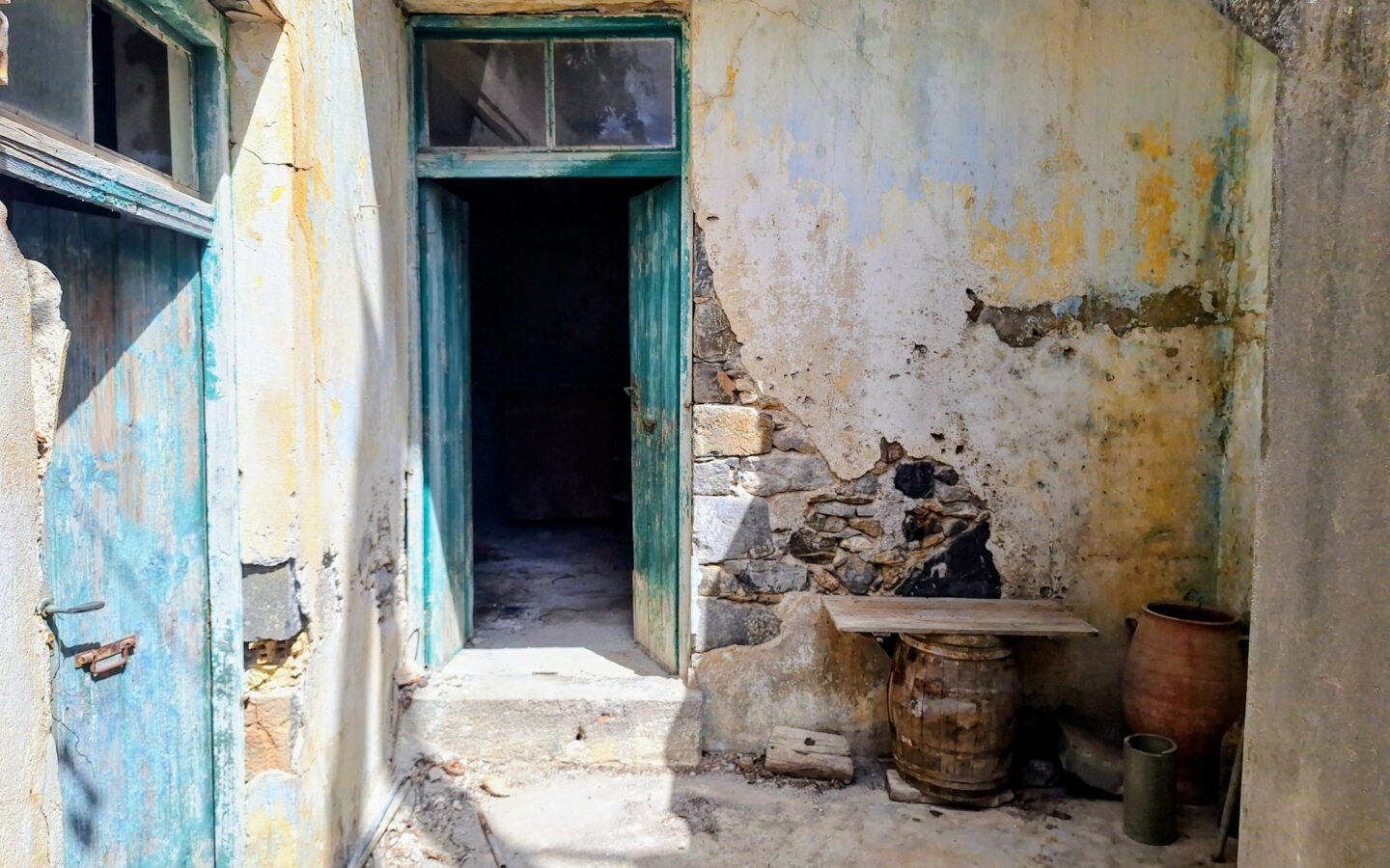 Traditional Two-storey Stone House Of 150 M² In Vrahasi, Lasithi