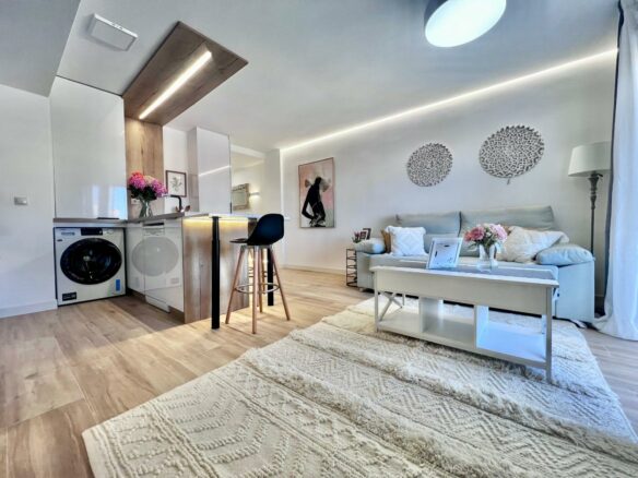 3-bedroom Apartment In Torrevieja, Spain (75 M²)