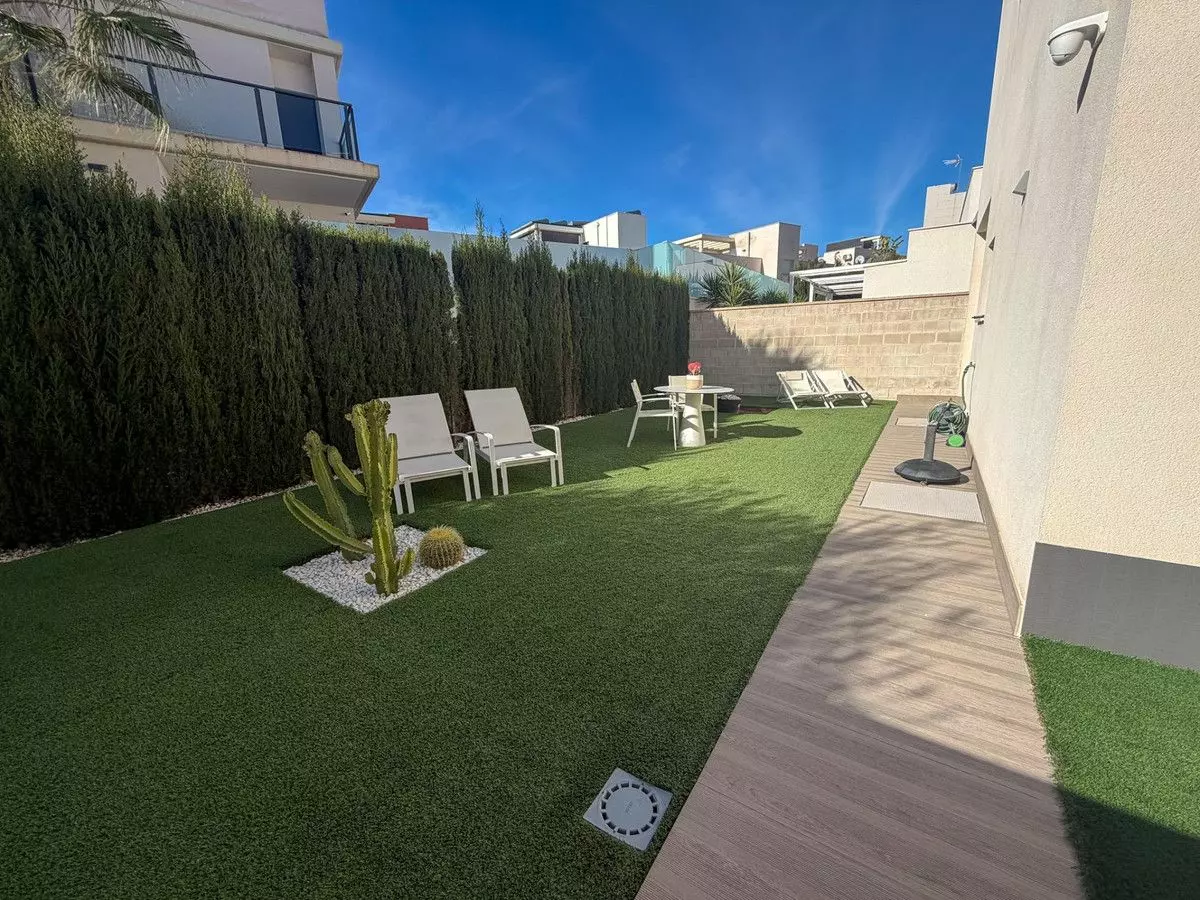 Villa 165 M² In San Miguel De Salinas, Spain – Mediter Real Estate