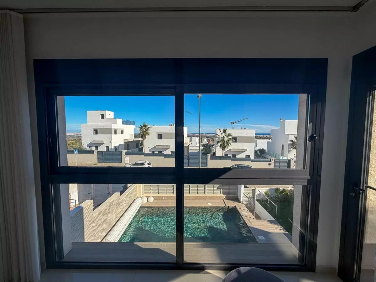 Villa 165 M² In San Miguel De Salinas, Spain – Mediter Real Estate